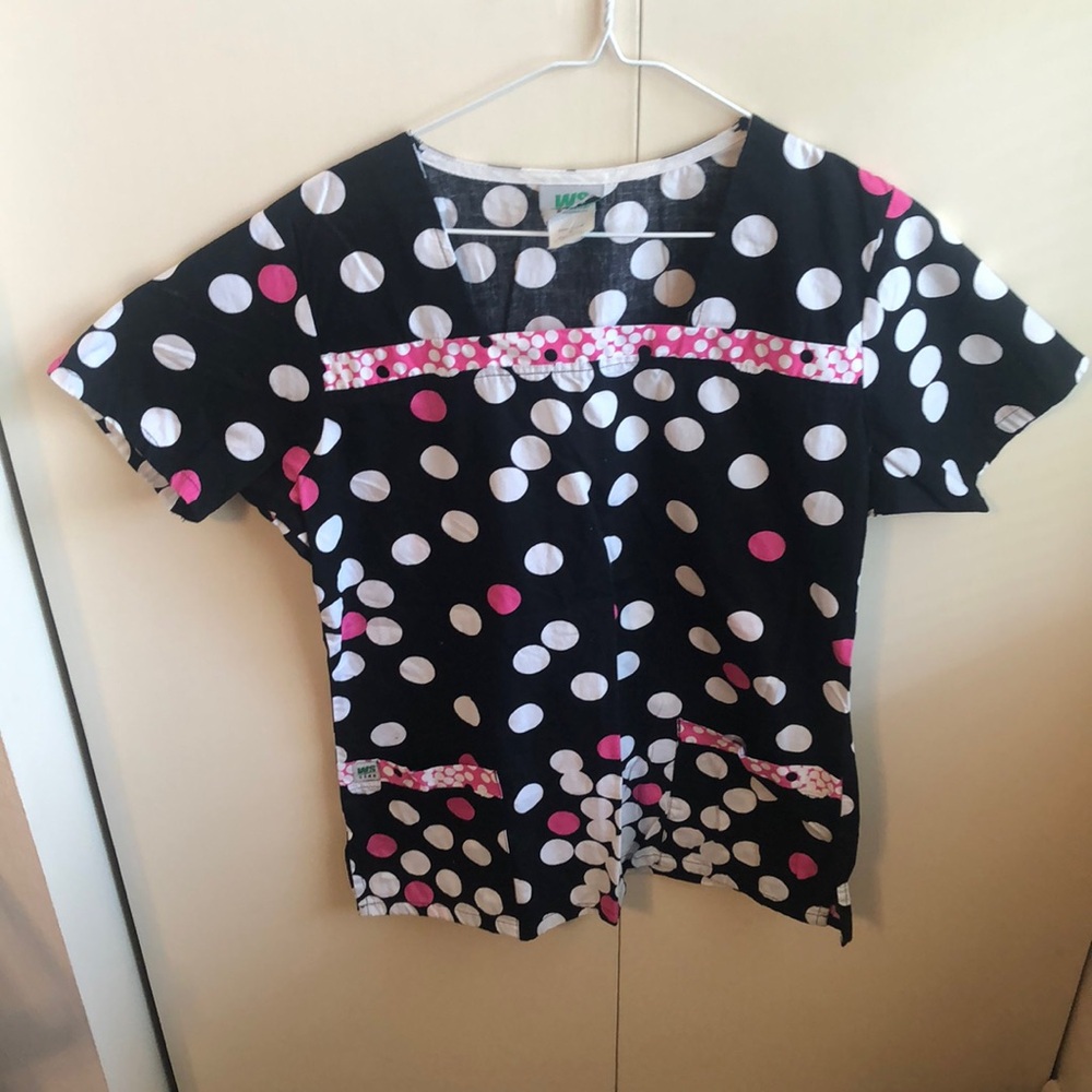 WS Gear Women’s Medium Polka Dot Square Neck  Scrub Top
